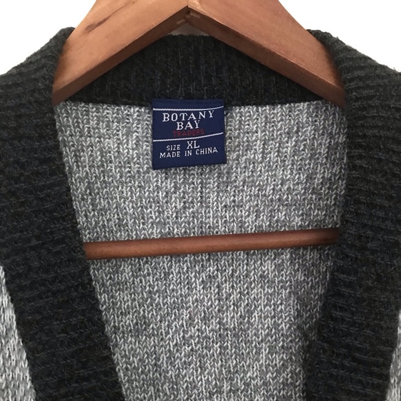 Botany Bay Traders Sz XL Knit Oversized Button Up V Neckline Winter Snowflake - Picture 9 of 10